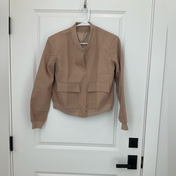 Amazon Bomber Jacket - Picture 1 of 3